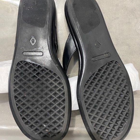 Sandals - Picture 5 of 6